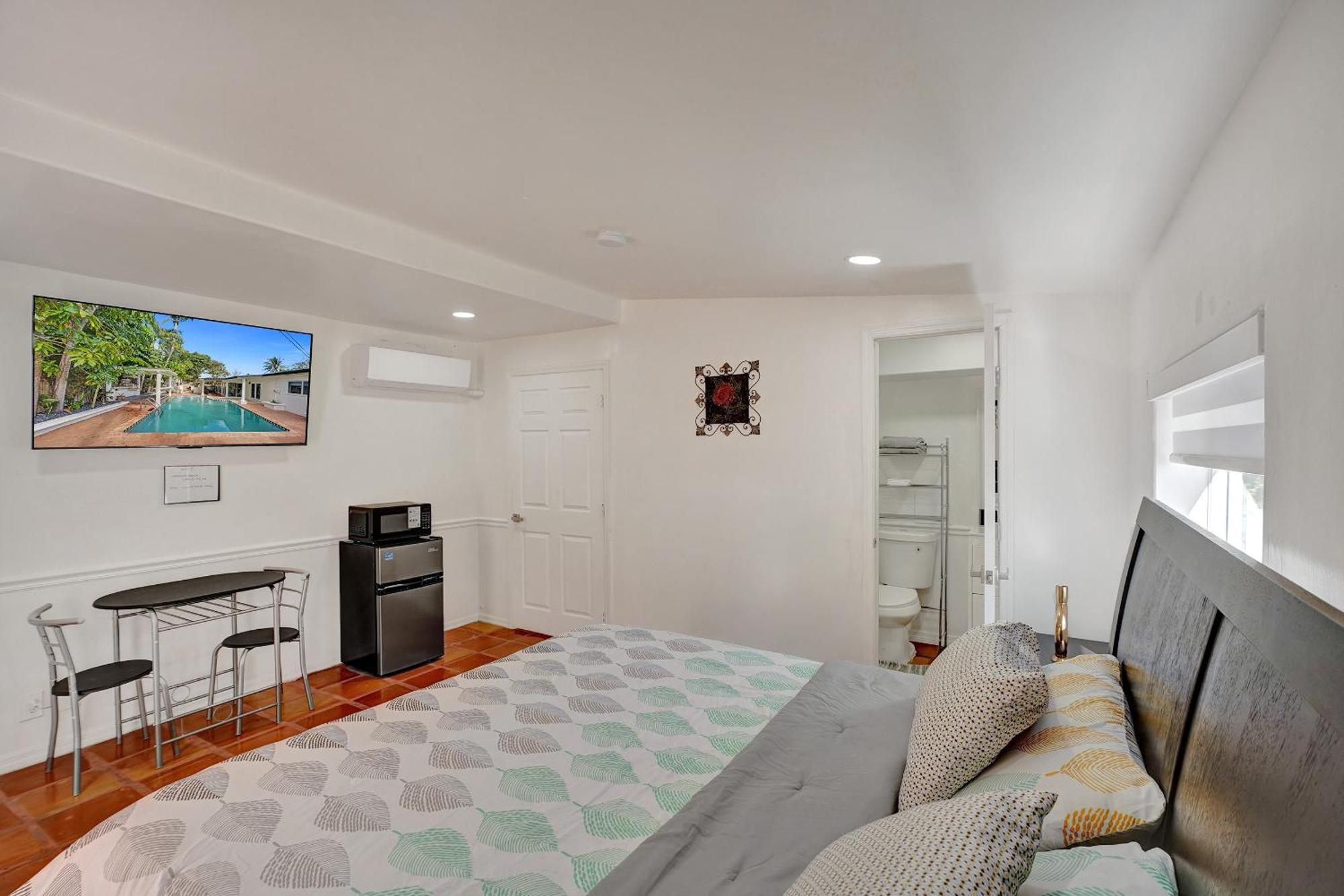 Petite Houze With Wi-fi And Parking
