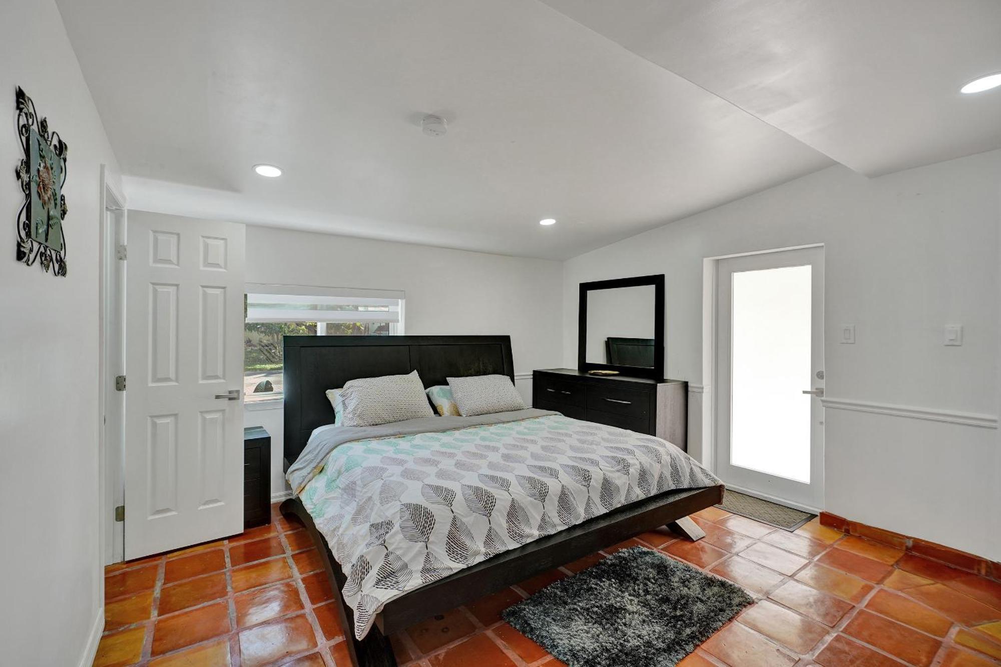 Petite Houze With Wi-fi And Parking
